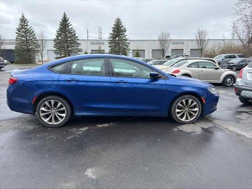 2016 Chrysler 200 S
