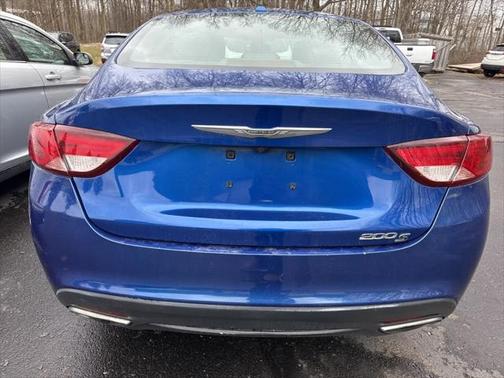 2016 Chrysler 200 S