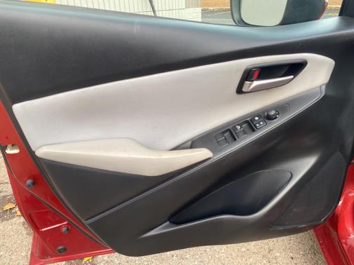 2019 Toyota Yaris Sedan L