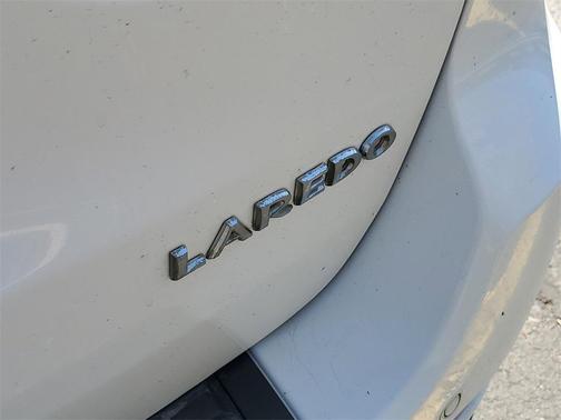 2020 Jeep Grand Cherokee Laredo
