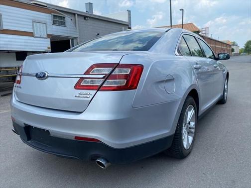 2014 Ford Taurus SEL