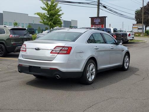 2014 Ford Taurus SEL