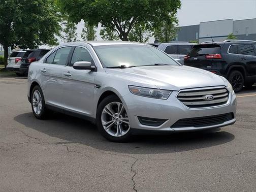 2014 Ford Taurus SEL