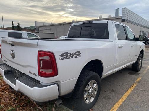 2021 RAM 2500 Big Horn Crew Cab 4x4 6'4' Box