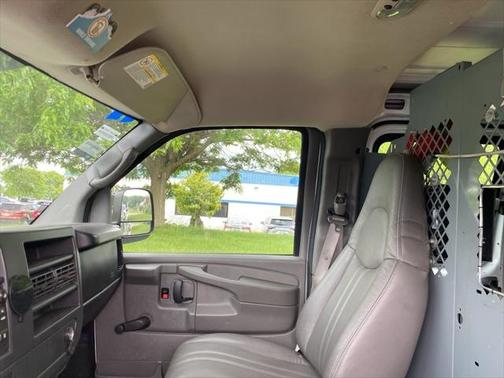 2008 GMC Savana 3500 Base