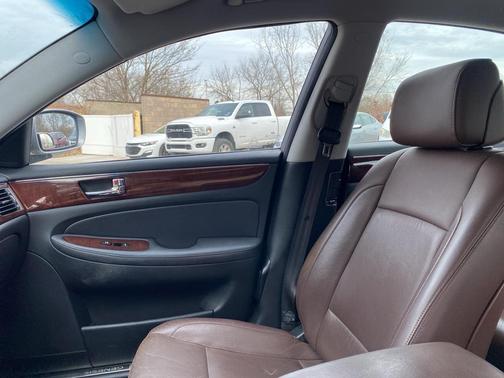 2011 Hyundai Genesis 3.8