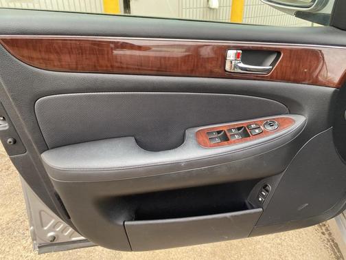 2011 Hyundai Genesis 3.8