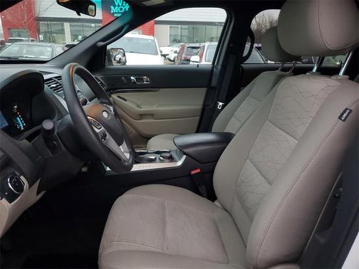 2015 Ford Explorer Base