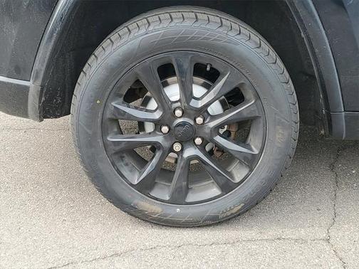 2018 Jeep Grand Cherokee Laredo E