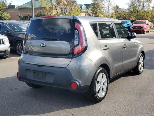 2016 Kia Soul Base