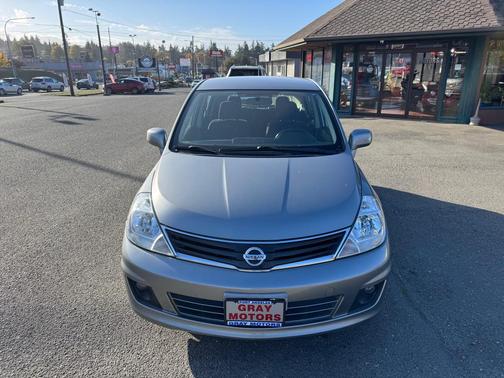 2011 Nissan Versa 1.8 SL