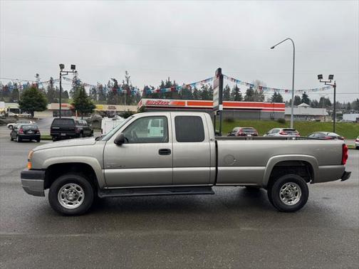 2003 Chevrolet Silverado 2500 LS H/D Extended Cab