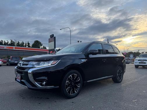 2018 Mitsubishi Outlander PHEV GT