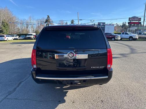 2008 Cadillac Escalade ESV Standard