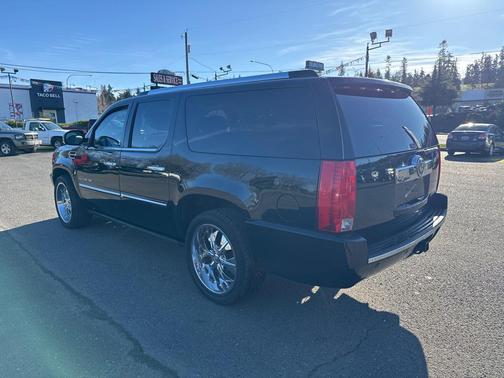 2008 Cadillac Escalade ESV Standard