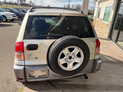 2003 Toyota RAV4 Base