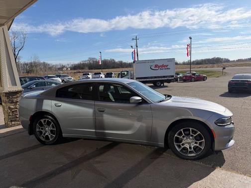 2016 Dodge Charger SXT