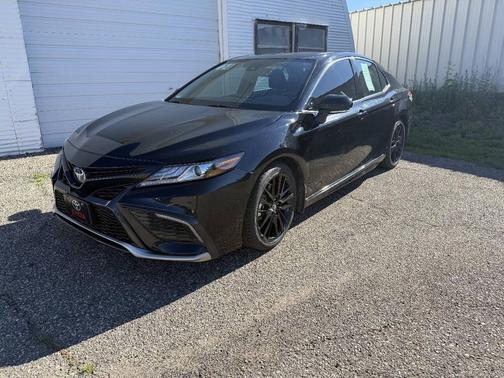 Midnight Black Metallic 2024 Toyota Camry Hybrid SE