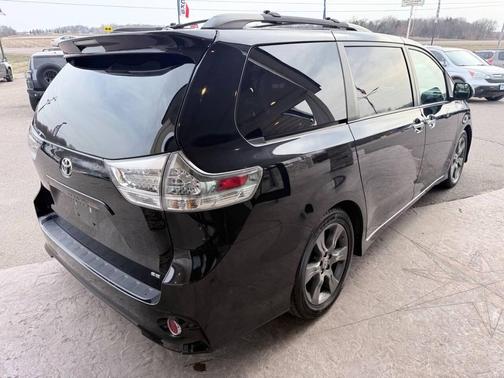 2015 Toyota Sienna SE