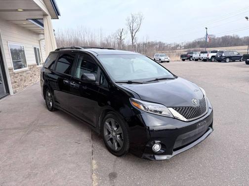 2015 Toyota Sienna SE
