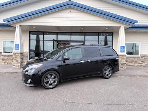 2015 Toyota Sienna SE