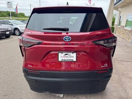 2023 Toyota Sienna LE