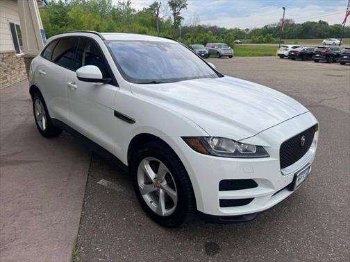 2017 Jaguar F-PACE 35t Premium