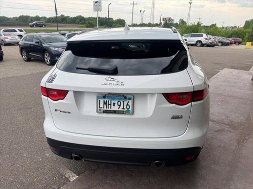 2017 Jaguar F-PACE 35t Premium