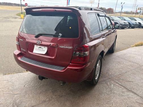 2004 Toyota Highlander Base