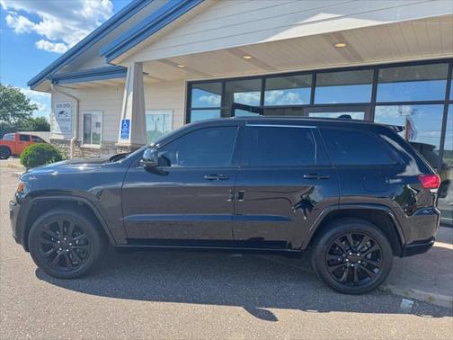 2017 Jeep Grand Cherokee Altitude