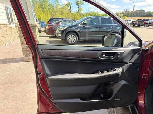 Venetian Red Pearl 2017 Subaru Outback 3.6R Limited