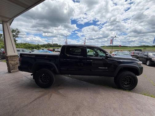 Midnight Black Metallic 2021 Toyota Tacoma TRD Off Road