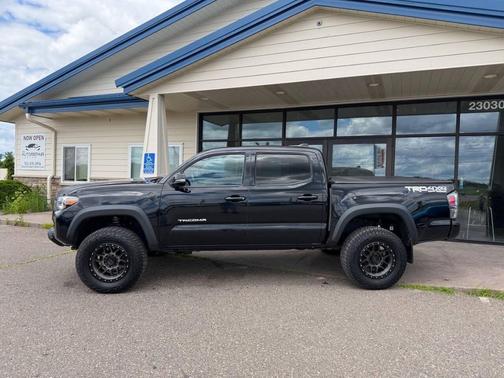 Midnight Black Metallic 2021 Toyota Tacoma TRD Off Road