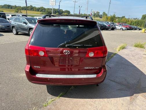 2009 Toyota Sienna XLE