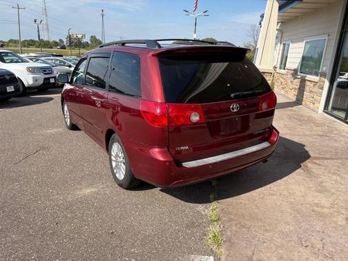 2009 Toyota Sienna XLE