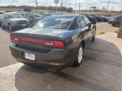 2013 Dodge Charger SE