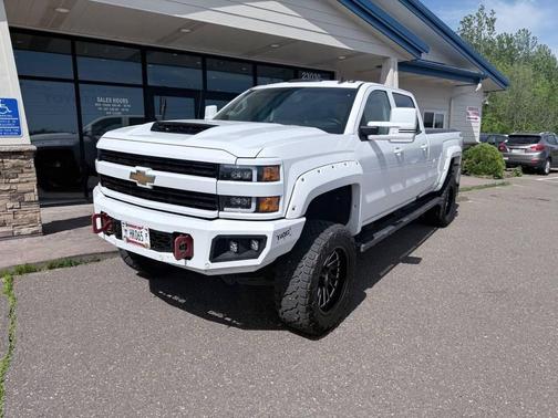 Summit White 2019 Chevrolet Silverado 3500 LTZ