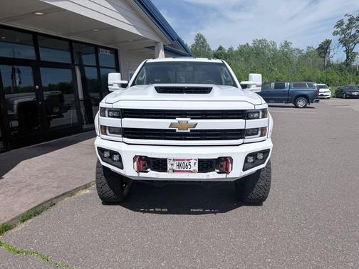 Summit White 2019 Chevrolet Silverado 3500 LTZ