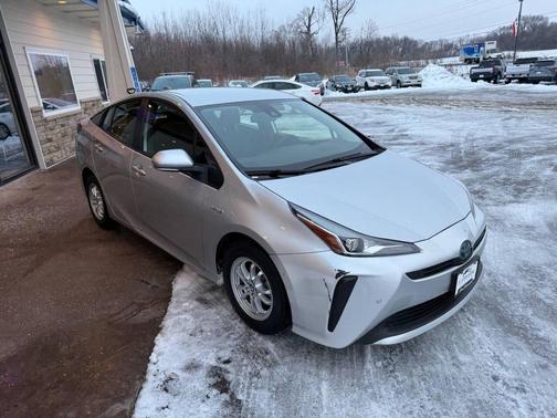 2021 Toyota Prius LE