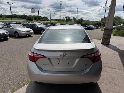 Classic Silver Metallic 2016 Toyota Corolla S