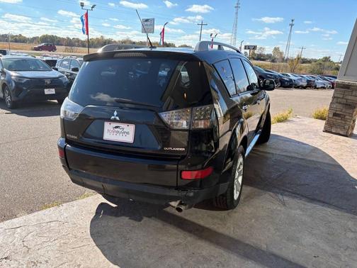 2009 Mitsubishi Outlander SE
