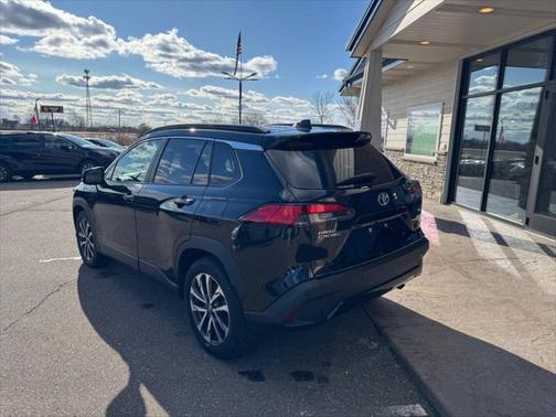 2022 Toyota Corolla Cross XLE