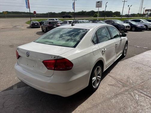 2014 Volkswagen Passat 2.0L TDI DSG SE w/Sunroof