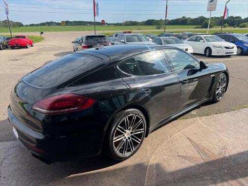 2015 Porsche Panamera GTS