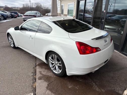 2009 INFINITI G37 Journey