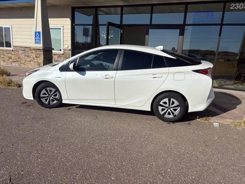 2017 Toyota Prius Two