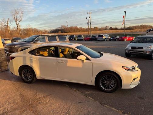 2018 Lexus ES 350 Base