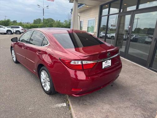 2015 Lexus ES 300h Base