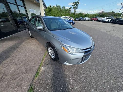 Celestial Silver Metallic 2015 Toyota Camry LE