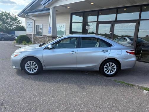 Celestial Silver Metallic 2015 Toyota Camry LE